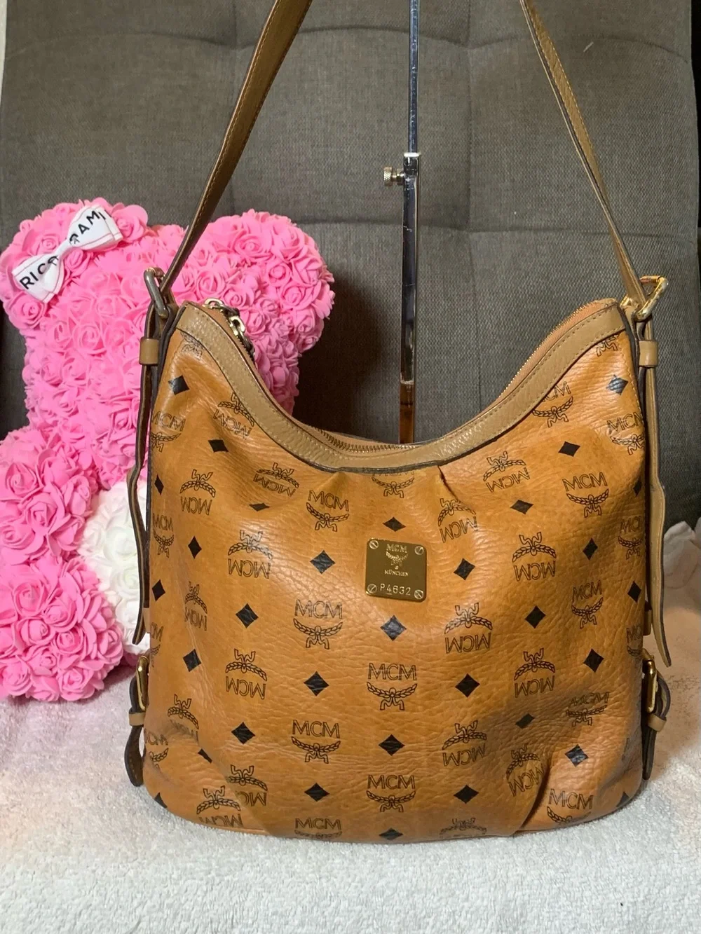 GUC MCM Cognac Visetos Monogram Shoulder Bag